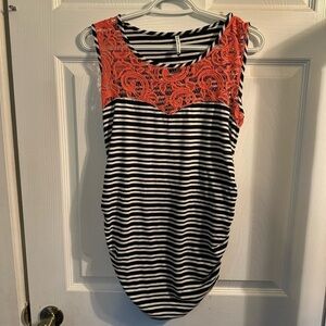 Maternity Striped Sleeveless Top Size Medium